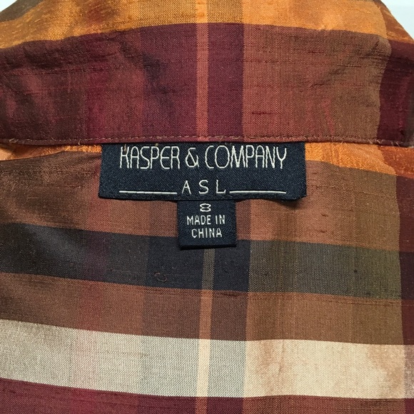 Silk slub tunic blouse. Never worn, extra buttons still attached. - Picture 5 of 5